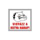 Vigyázz a kutya harap! matrica 8 x 8 cm